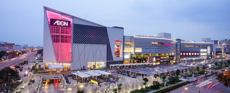 vietnam photos - aeon mall long bien