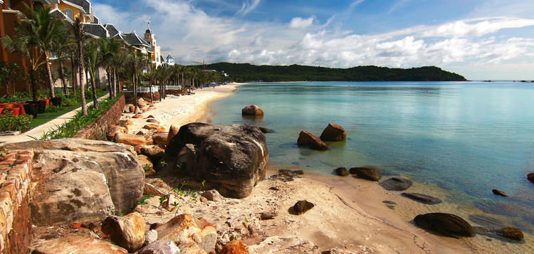 bai khem beach in phu quoc