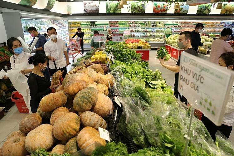 Business News Headlines April 8 – Hanoi & HCM City