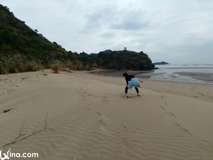 cat ba island in hai phong vietnam photos - cat ba island photos