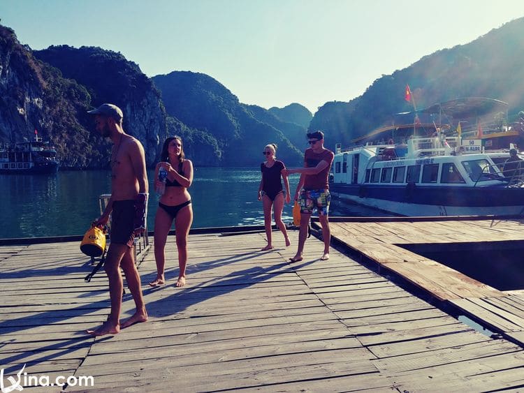 cat ba by nham thi nguyen vietnam photos - cat ba island photos