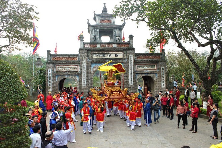 vietnam photos - co loa festival