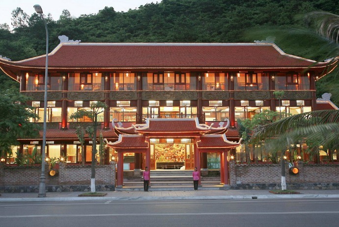 Halong Bay restaurants