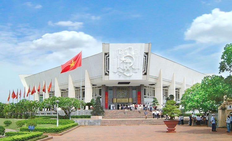 vietnam photos - ho chi minh museum
