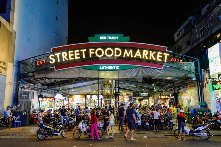 vietnam photos - ho chi minh night market