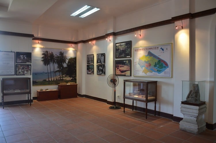 hoi an museum of history and culture in vietnam vietnam photos - hoi an museum of history and culture
