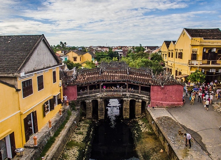 how to go to bridge pagoda in hoi an bridge pagoda in hoi an