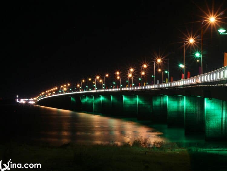 hung vuong bridge in tuy hoa vietnam photos - nha trang in winter and spring vietnam