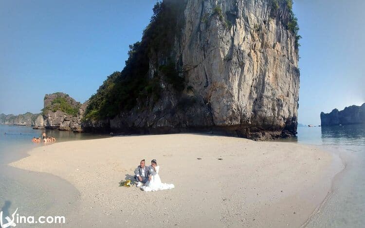 lan ha bay in cat ba hai phong vietnam photo vietnam photos - lan ha bay photos