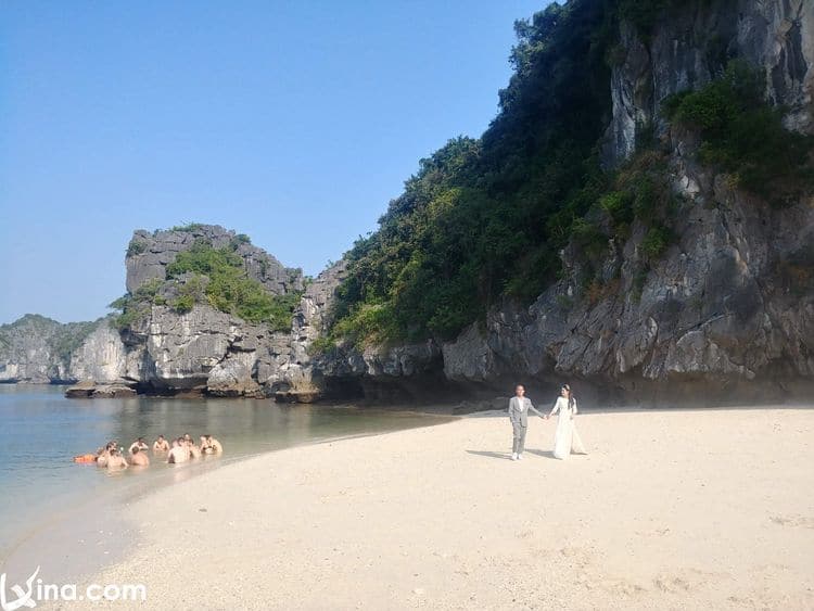 lan ha bay in cat ba island photo vietnam photos - lan ha bay photos