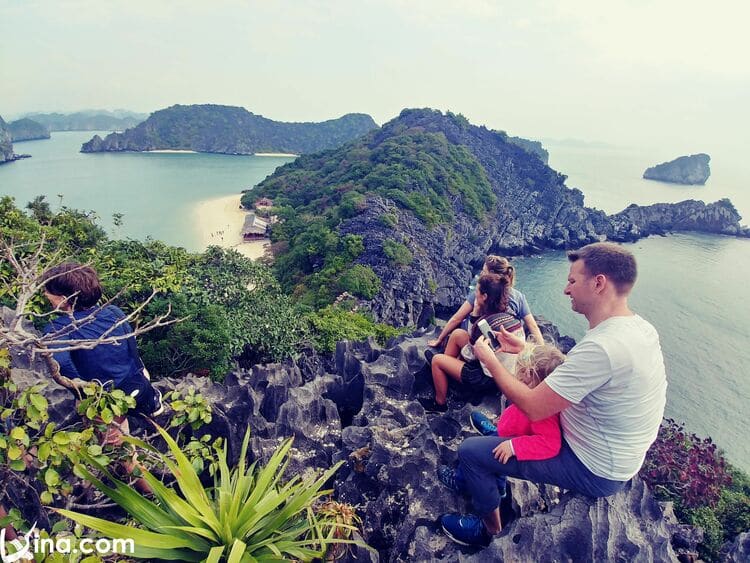 lan ha bay in cat ba island hai phong vietnam photo vietnam photos - lan ha bay photos