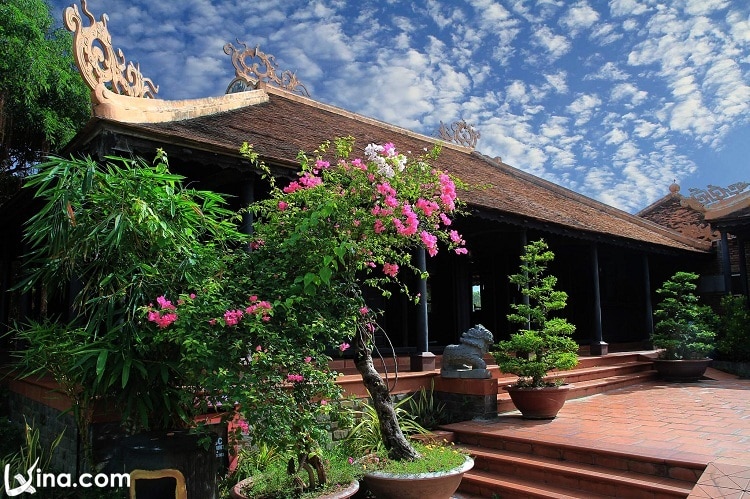 long son pagoda