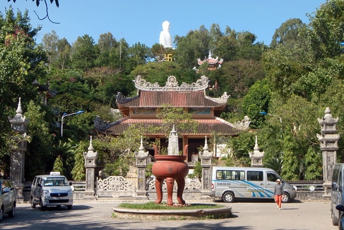 long son pagoda - vietnam-guide