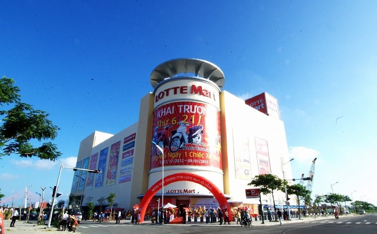 vietnam photos - lotte mart da nang