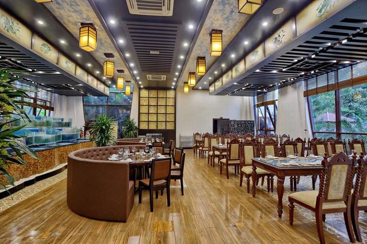 vietnam photos - luxurious restaurants in hanoi