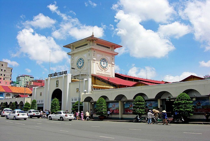 markets-in-saigon