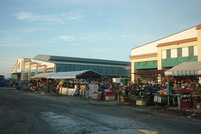 markets-in-saigon