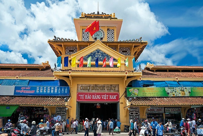 markets-in-saigon