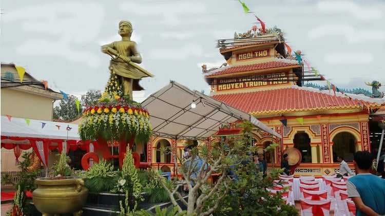 nguyen trung truc festival – amazing cultural festival in phu quoc vietnam photos - nguyen trung truc festival