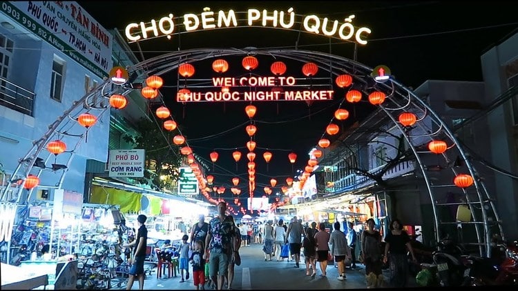 vietnam photos - night markets in phu quoc