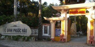phuoc hau pagoda in can tho