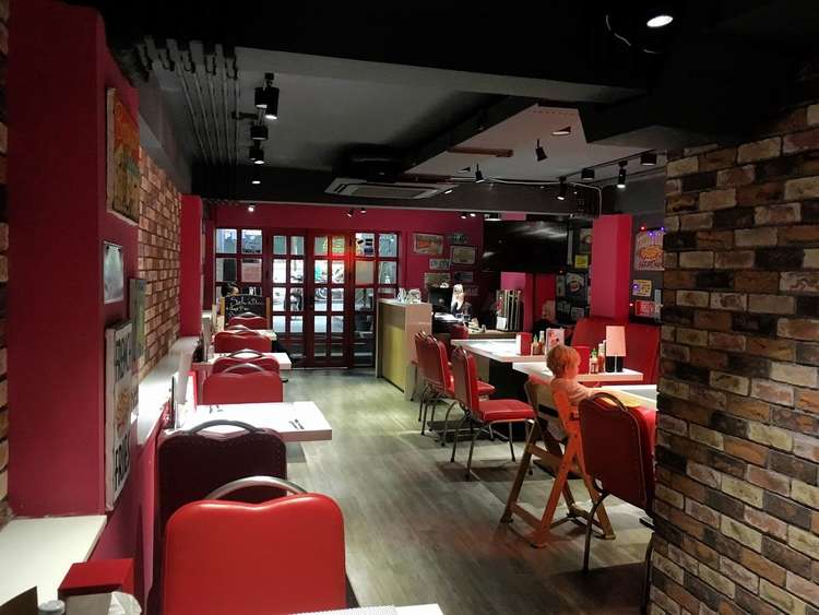 s & l's diner restaurant vietnam photos - american restaurants in hanoi