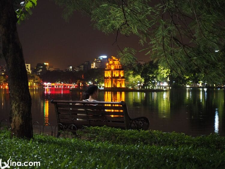 sword lake photo vietnam photos - sword lake