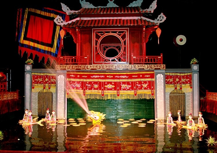 thang long water puppet theatre - what are activities for tourists to do