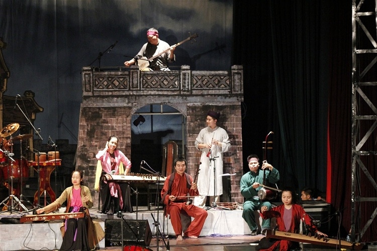 thang long water puppet theatre - where to stay
