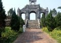 vietnam photos - the complex of hue monuments photos