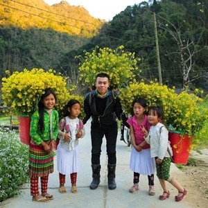 Ngoc Tru Ngoc Tru