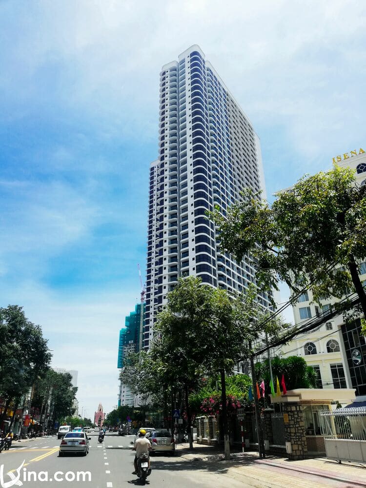 vincom plaza nha trang vietnam photos - nha trang in winter and spring vietnam