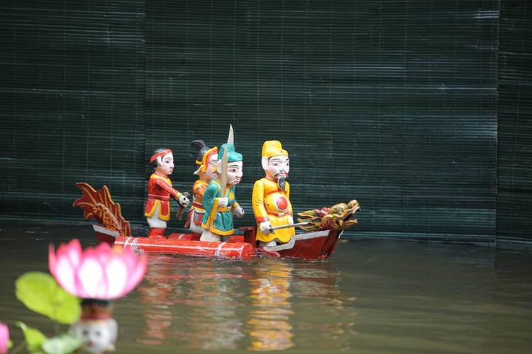 water puppetry – traditional art of vietnam vietnam photos - golden dragon water puppet theatre