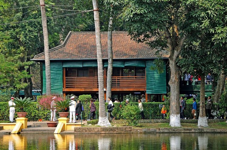 what are activities for tourists to do vietnam photos - presidential palace historical site