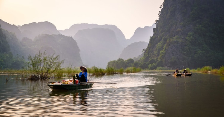 what do you do in thung nang valley ninh binh thung nang valley ninh binh