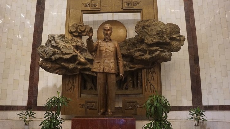 what is the best time to visit vietnam photos - ho chi minh museum
