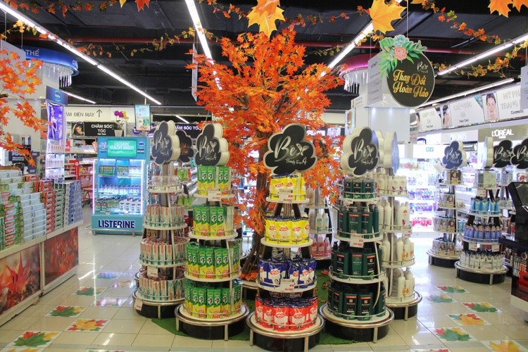 what to explore and buy at lotte mart da nang vietnam photos - lotte mart da nang