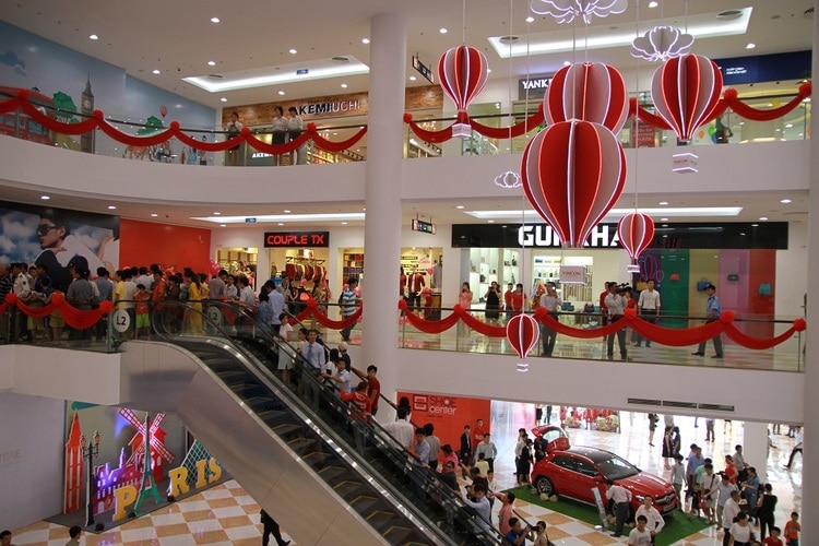 what to explore in vincom plaza da nang vietnam photos - vincom plaza da nang