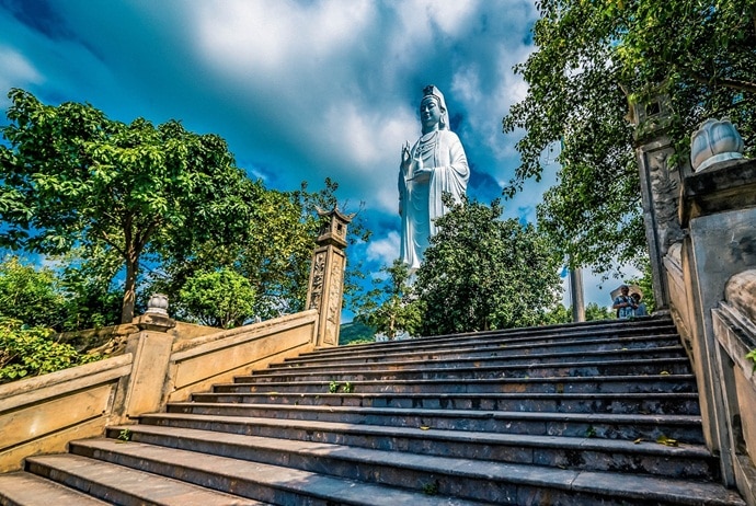 linh ung bai but pagoda