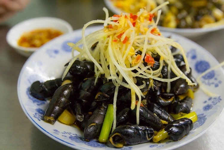 where to stay and eat at bridge pagoda in hoi an bridge pagoda in hoi an