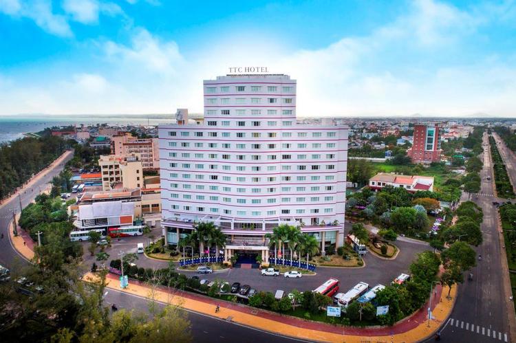 where to stay near le thi rieng park vietnam photos - le thi rieng park